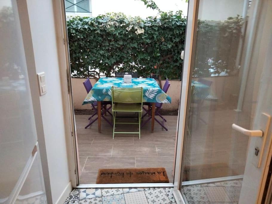 Apartamento Le Cocon Zen Voiron Exterior foto